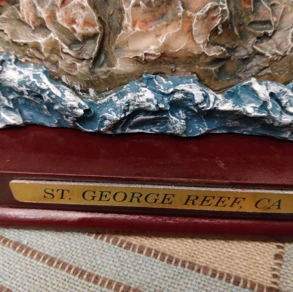 Lighthouse Point Collection - Picture 2 of 2